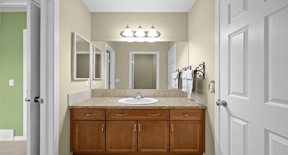 298 Silverado Plains Close, Calgary, Alberta T2X 0J2, 3 Bedroom Bedrooms, 0 ,3 BathroomBathrooms,Residential,For Sale,Silverado Plains,0,A2328127