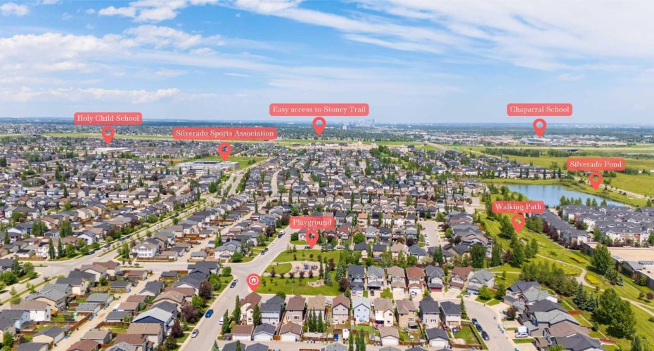 Close to so many amenities!