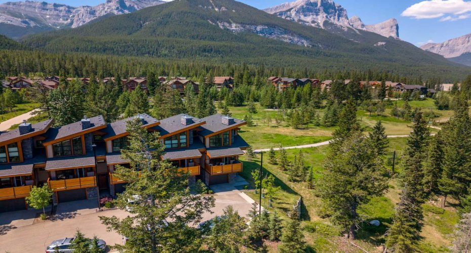 309 Riva Place, Canmore, Alberta T1W 3L4, 3 Bedroom Bedrooms, 0 ,3 BathroomBathrooms,Residential,For Sale,Riva,0,A2328130