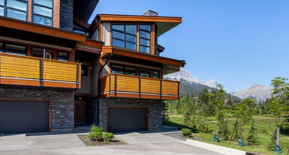309 Riva Place, Canmore, Alberta T1W 3L4, 3 Bedroom Bedrooms, 0 ,3 BathroomBathrooms,Residential,For Sale,Riva,0,A2328130