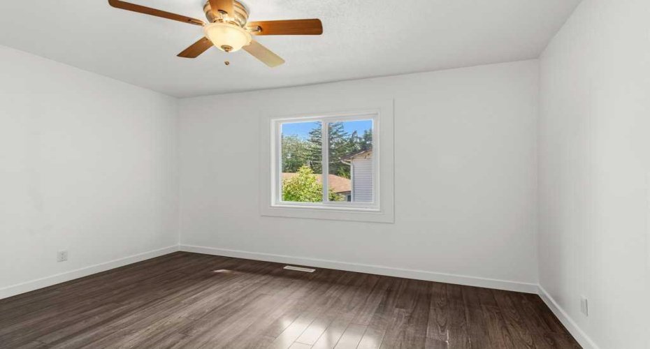 4719 46 Avenue, Sylvan Lake, Alberta T4S 1L4, 4 Bedroom Bedrooms, 0 ,2 BathroomBathrooms,Residential,For Sale,46,0,A2328135