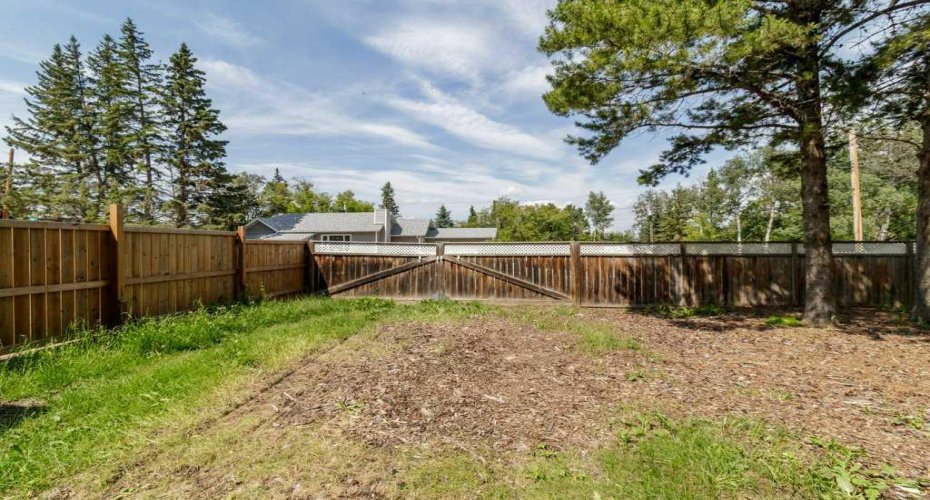 4719 46 Avenue, Sylvan Lake, Alberta T4S 1L4, 4 Bedroom Bedrooms, 0 ,2 BathroomBathrooms,Residential,For Sale,46,0,A2328135