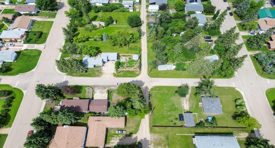 4719 46 Avenue, Sylvan Lake, Alberta T4S 1L4, 4 Bedroom Bedrooms, 0 ,2 BathroomBathrooms,Residential,For Sale,46,0,A2328135