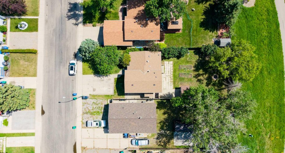 41 Rutgers Crescent, Lethbridge, Alberta T1K 4S8, 5 Bedroom Bedrooms, 0 ,3 BathroomBathrooms,Residential,For Sale,Rutgers,0,A2328139