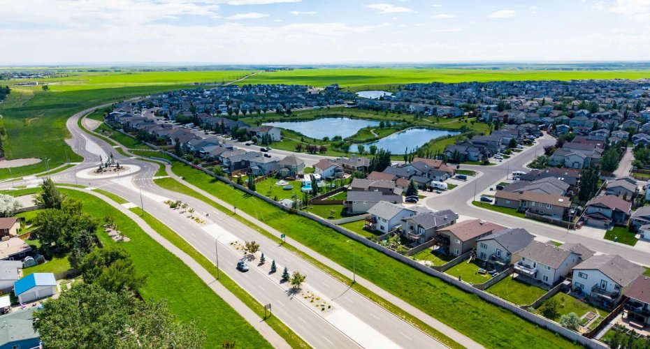 41 Rutgers Crescent, Lethbridge, Alberta T1K 4S8, 5 Bedroom Bedrooms, 0 ,3 BathroomBathrooms,Residential,For Sale,Rutgers,0,A2328139