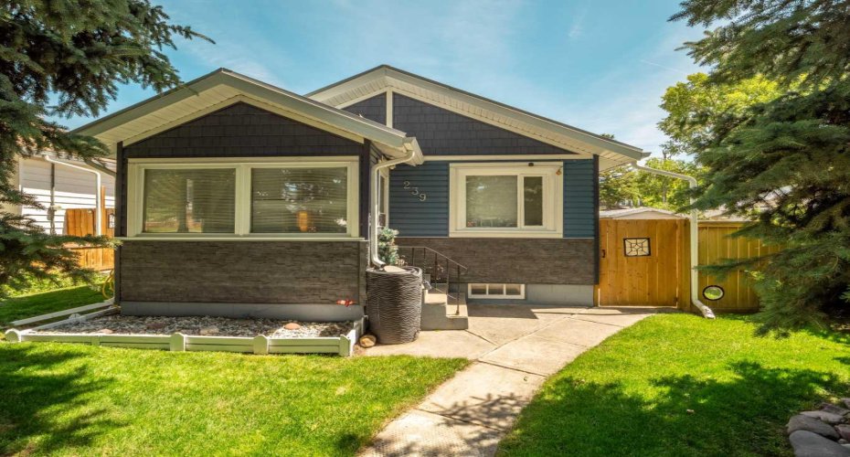 239 19 Street, Lethbridge, Alberta T1H 3J9, 3 Bedroom Bedrooms, 0 ,2 BathroomBathrooms,Residential,For Sale,19,0,A2328149