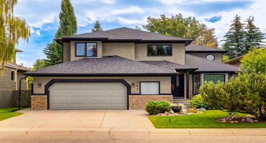 367 Woodbriar Circle, Calgary, Alberta T2W 6A4, 4 Bedroom Bedrooms, 0 ,4 BathroomBathrooms,Residential,For Sale,Woodbriar,0,A2328159