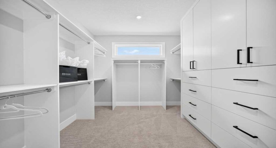 19 Rockcliff Court, Calgary, Alberta T3G 0G6, 5 Bedroom Bedrooms, 0 ,5 BathroomBathrooms,Residential,For Sale,Rockcliff,0,A2328163