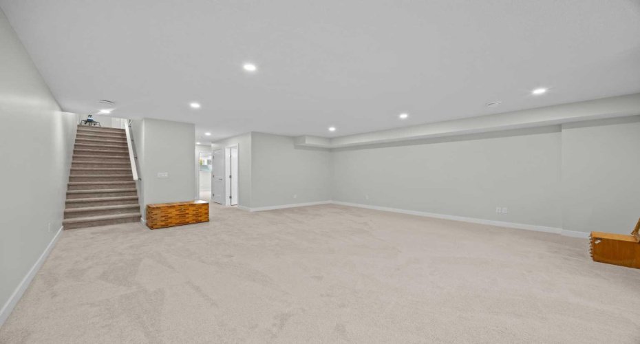 54 Iris Crescent, Okotoks, Alberta T1S 5V6, 3 Bedrooms Bedrooms, ,3 BathroomsBathrooms,Residential,For Sale,Iris,A2328166