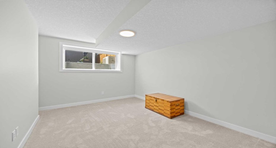 54 Iris Crescent, Okotoks, Alberta T1S 5V6, 3 Bedrooms Bedrooms, ,3 BathroomsBathrooms,Residential,For Sale,Iris,A2328166