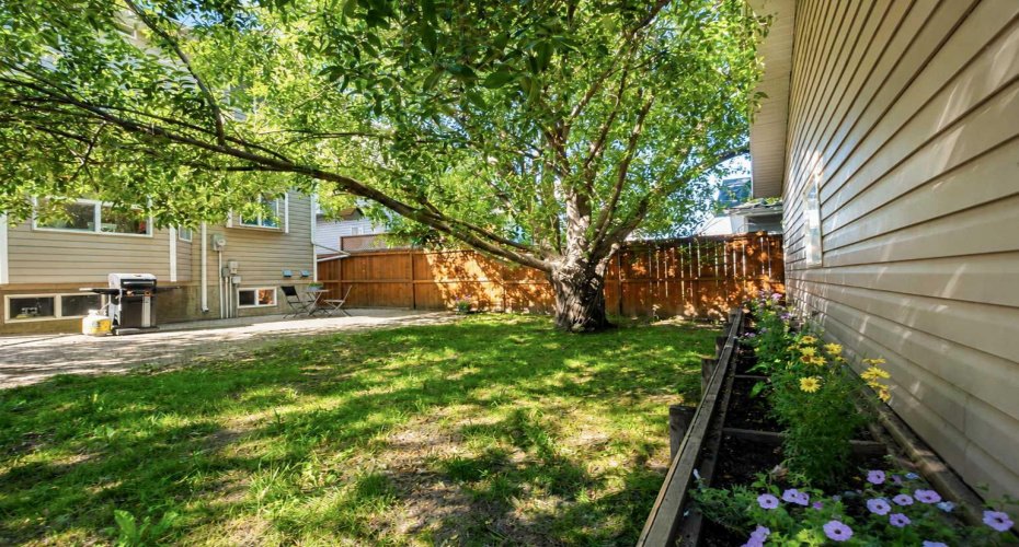 8902 60A Avenue, Grande Prairie, Alberta T8W 2P3, 3 Bedroom Bedrooms, 0 ,4 BathroomBathrooms,Residential,For Sale,60A,0,A2328188