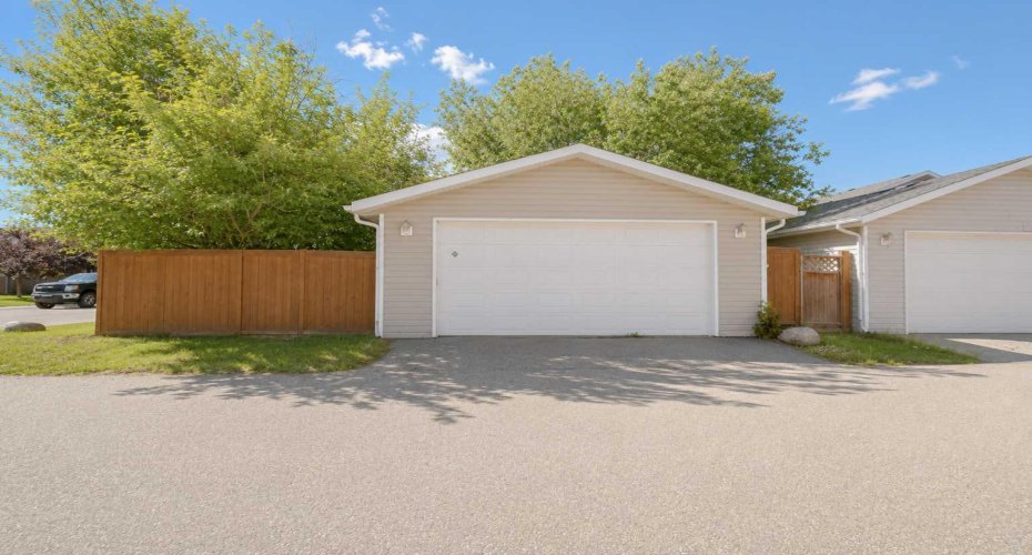 8902 60A Avenue, Grande Prairie, Alberta T8W 2P3, 3 Bedroom Bedrooms, 0 ,4 BathroomBathrooms,Residential,For Sale,60A,0,A2328188