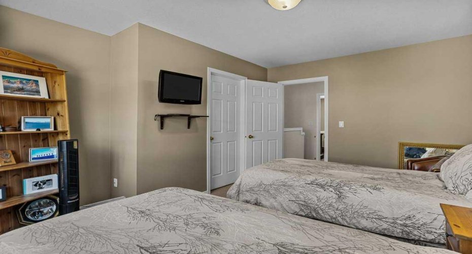 901 Benchlands Trail, Canmore, Alberta T1W 2Z8, 3 Bedroom Bedrooms, 0 ,3 BathroomBathrooms,Residential,For Sale,Benchlands,0,A2328191