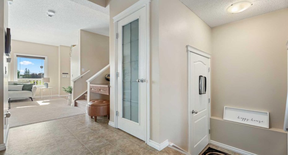40 Cimarron Grove Drive, Okotoks, Alberta T1S 2H1, 3 Bedrooms Bedrooms, ,3 BathroomsBathrooms,Residential,For Sale,Cimarron Grove,A2328196
