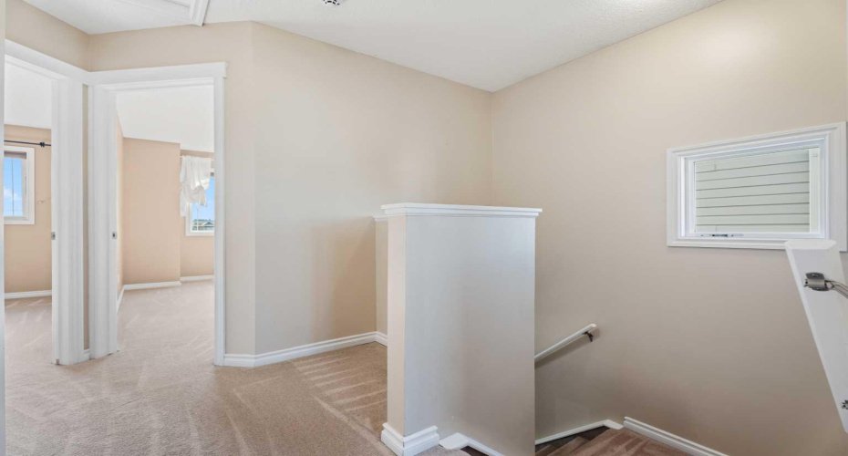 40 Cimarron Grove Drive, Okotoks, Alberta T1S 2H1, 3 Bedrooms Bedrooms, ,3 BathroomsBathrooms,Residential,For Sale,Cimarron Grove,A2328196