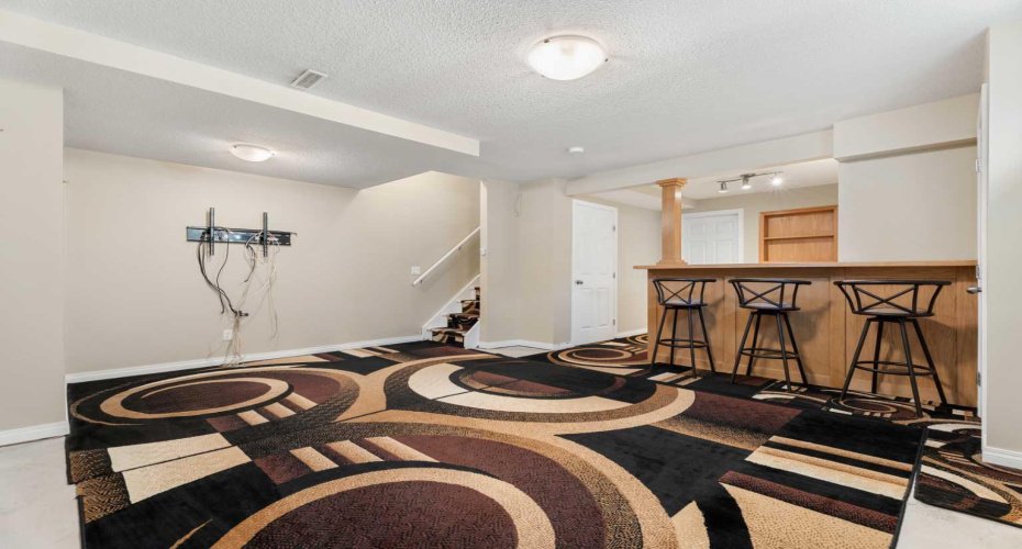 40 Cimarron Grove Drive, Okotoks, Alberta T1S 2H1, 3 Bedrooms Bedrooms, ,3 BathroomsBathrooms,Residential,For Sale,Cimarron Grove,A2328196