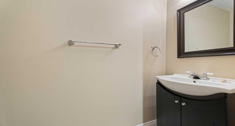 40 Cimarron Grove Drive, Okotoks, Alberta T1S 2H1, 3 Bedrooms Bedrooms, ,3 BathroomsBathrooms,Residential,For Sale,Cimarron Grove,A2328196