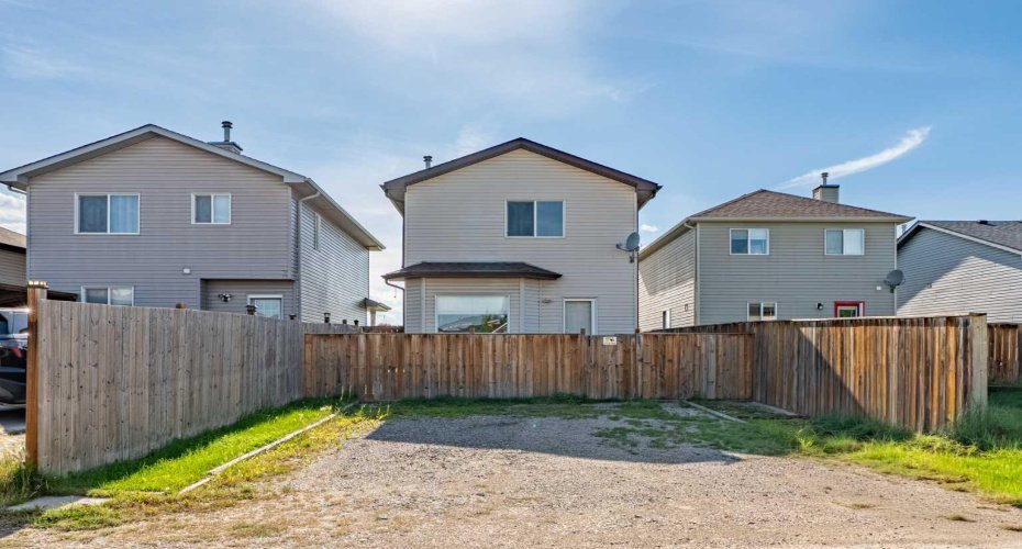 40 Cimarron Grove Drive, Okotoks, Alberta T1S 2H1, 3 Bedrooms Bedrooms, ,3 BathroomsBathrooms,Residential,For Sale,Cimarron Grove,A2328196