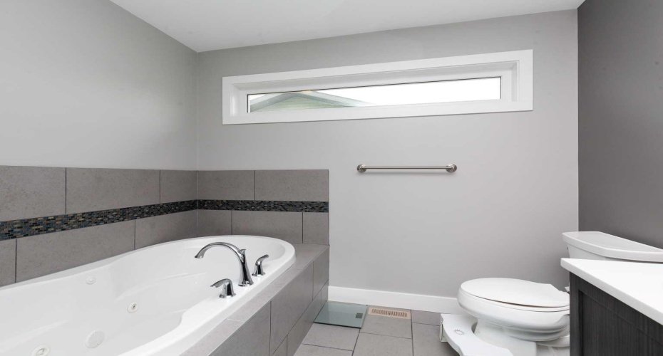 180 Firelight Way, Lethbridge, Alberta T1J 4B2, 5 Bedroom Bedrooms, 0 ,4 BathroomBathrooms,Residential,For Sale,Firelight,0,A2328203
