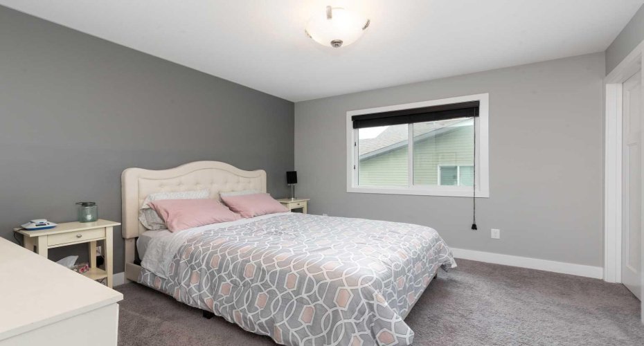180 Firelight Way, Lethbridge, Alberta T1J 4B2, 5 Bedroom Bedrooms, 0 ,4 BathroomBathrooms,Residential,For Sale,Firelight,0,A2328203