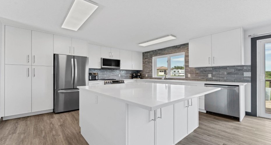 12525 Range Road 45 #4, Rural Cypress County, Alberta T1B0L4, 4 Bedroom Bedrooms, 0 ,3 BathroomBathrooms,Residential,For Sale,Range Road 45 #4,0,A2328208