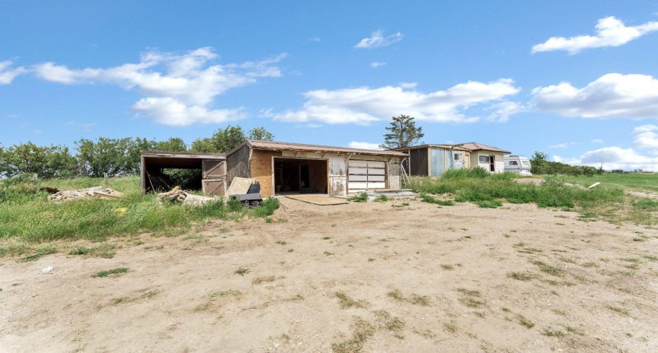 12525 Range Road 45 #4, Rural Cypress County, Alberta T1B0L4, 4 Bedroom Bedrooms, 0 ,3 BathroomBathrooms,Residential,For Sale,Range Road 45 #4,0,A2328208