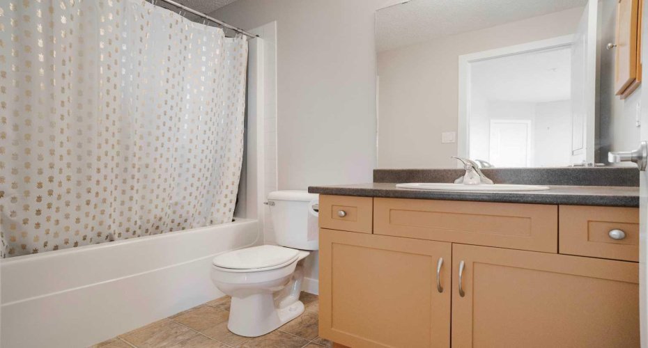 136B Sandpiper Road, Fort McMurray, Alberta T9J9J7, 2 Bedroom Bedrooms, 0 ,2 BathroomBathrooms,Residential,For Sale,Sandpiper,0,A2328211