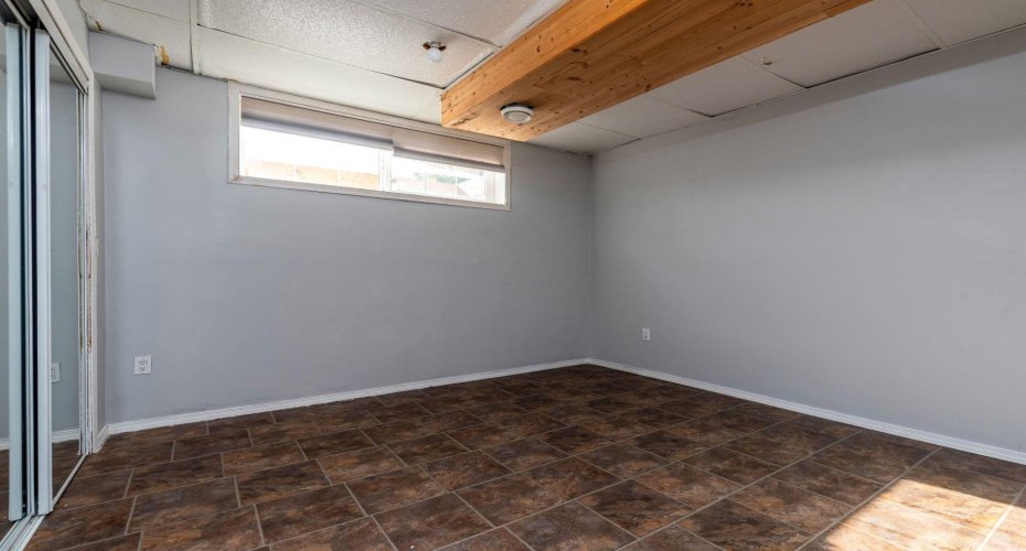 1501 49 Avenue, Lloydminster, Saskatchewan S9V 2E7, 7 Bedroom Bedrooms, 0 ,2 BathroomBathrooms,Residential,For Sale,49,0,A2328217