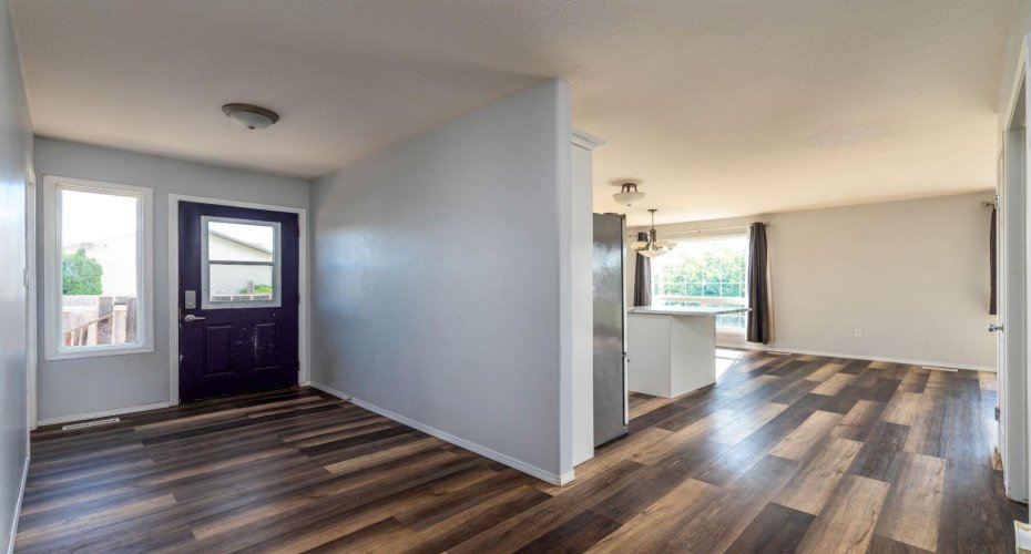 1501 49 Avenue, Lloydminster, Saskatchewan S9V 2E7, 7 Bedroom Bedrooms, 0 ,2 BathroomBathrooms,Residential,For Sale,49,0,A2328217