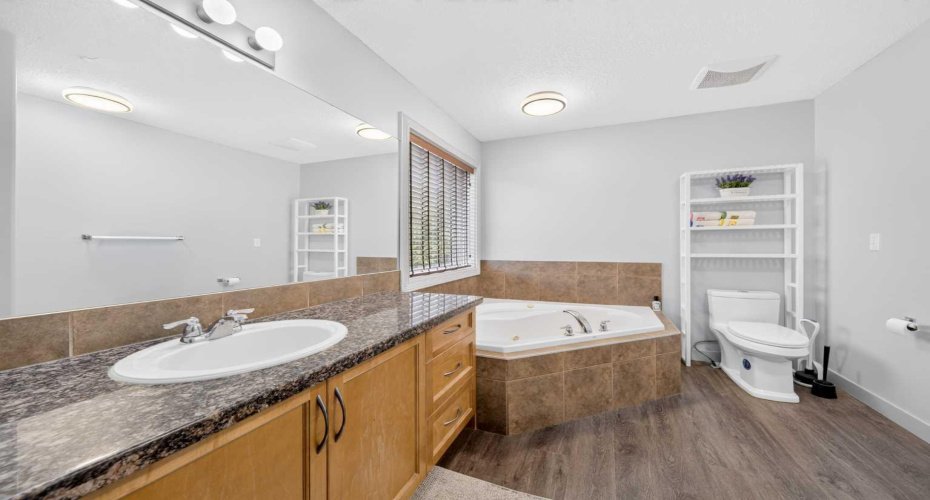 15 Sherwood Common, Calgary, Alberta T3R 1P6, 4 Bedroom Bedrooms, 0 ,4 BathroomBathrooms,Residential,For Sale,Sherwood,0,A2328220
