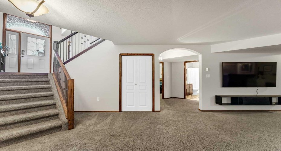 30 Vista Close, Medicine Hat, Alberta T1B0A9, 3 Bedroom Bedrooms, 0 ,3 BathroomBathrooms,Residential,For Sale,Vista,0,A2328221