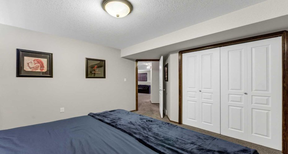 30 Vista Close, Medicine Hat, Alberta T1B0A9, 3 Bedroom Bedrooms, 0 ,3 BathroomBathrooms,Residential,For Sale,Vista,0,A2328221