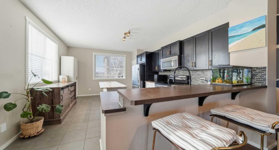 176 Evansview Gardens, Calgary, Alberta T3P 0L2, 3 Bedroom Bedrooms, 0 ,3 BathroomBathrooms,Residential,For Sale,Evansview,0,A2287536