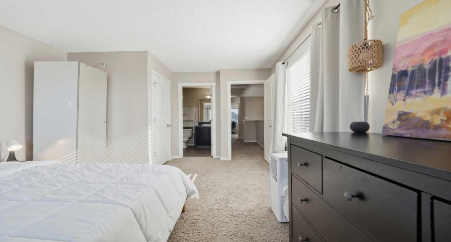 176 Evansview Gardens, Calgary, Alberta T3P 0L2, 3 Bedroom Bedrooms, 0 ,3 BathroomBathrooms,Residential,For Sale,Evansview,0,A2287536