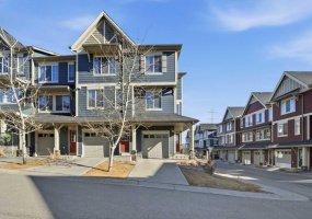 176 Evansview Gardens, Calgary, Alberta T3P 0L2, 3 Bedroom Bedrooms, 0 ,3 BathroomBathrooms,Residential,For Sale,Evansview,0,A2287536