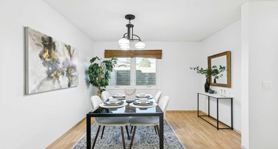 1055 72 Avenue, Calgary, Alberta T2K 5S4, 3 Bedroom Bedrooms, 0 ,2 BathroomBathrooms,Residential,For Sale,72,0,A2312049