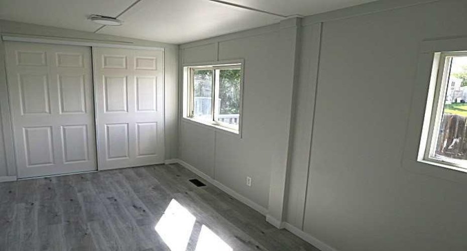 Very Big Bedroom.