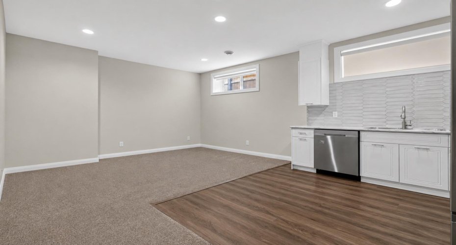 62 Evansfield Green, Calgary, Alberta T3P 1J9, 7 Bedroom Bedrooms, 0 ,5 BathroomBathrooms,Residential,For Sale,Evansfield,0,A2328353