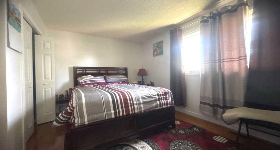 235 Penbrooke Close, Calgary, Alberta T2A 3N9, 7 Bedroom Bedrooms, 0 ,3 BathroomBathrooms,Residential,For Sale,Penbrooke,0,A2328465