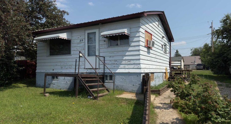 39 Rydberg Street, Hughenden, Alberta T0B 2E0, 2 Bedroom Bedrooms, 0 ,1 BathroomBathrooms,Residential,For Sale,Rydberg,0,A2240493