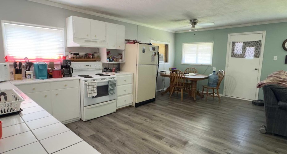 39 Rydberg Street, Hughenden, Alberta T0B 2E0, 2 Bedroom Bedrooms, 0 ,1 BathroomBathrooms,Residential,For Sale,Rydberg,0,A2240493