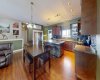 Kitchen & Dining