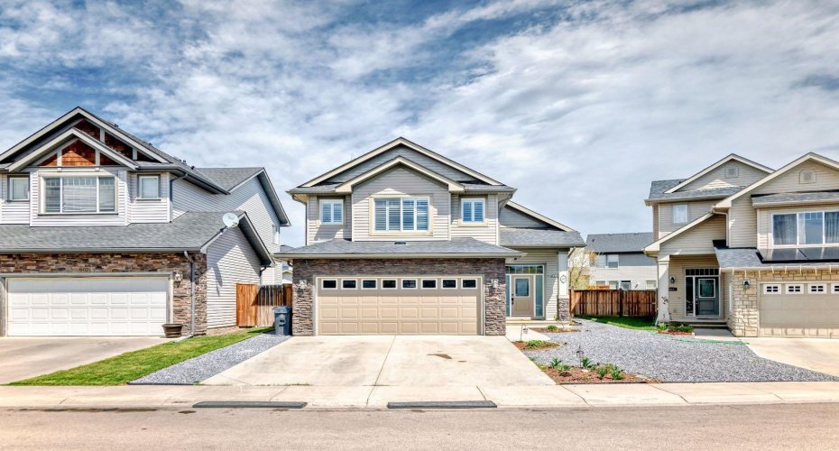 612 Montgomery Close, High River, Alberta T1V0B7, 3 Bedroom Bedrooms, 0 ,3 BathroomBathrooms,Residential,For Sale,Montgomery,0,A2293601