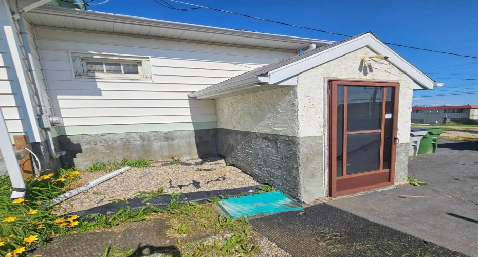 Exterior Entrance to Basement