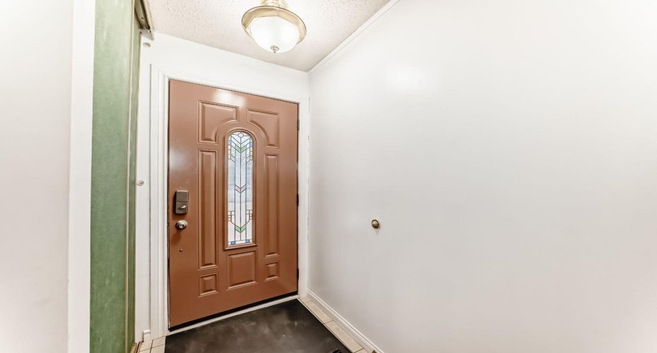 255 Falshire Way, Calgary, Alberta T3J 2B3, 3 Bedroom Bedrooms, 0 ,3 BathroomBathrooms,Residential,For Sale,Falshire,0,A2302353