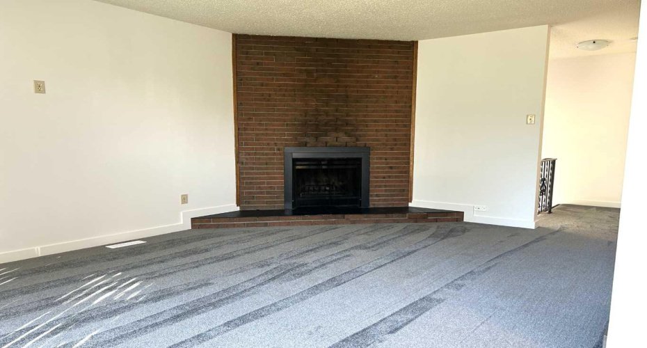 223 5 Street, Medicine Hat, Alberta T1A 7X9, 0 , 0 ,0,Multi-family,For Sale,5,0,A2304150