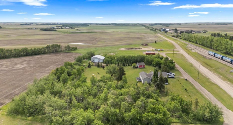 10 Railway Avenue, Rosalind, Alberta T0B3Y0, 3 Bedroom Bedrooms, 0 ,1 BathroomBathrooms,Residential,For Sale,Railway,0,A2321072