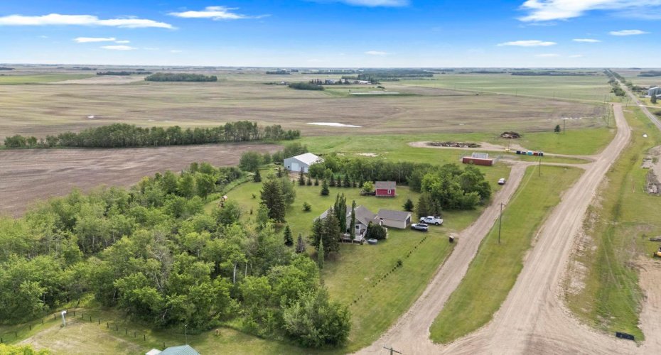 10 Railway Avenue, Rosalind, Alberta T0B3Y0, 3 Bedroom Bedrooms, 0 ,1 BathroomBathrooms,Residential,For Sale,Railway,0,A2321072