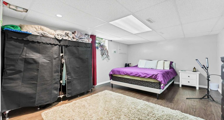 2257 Upland Drive, Medicine Hat, Alberta T1A 7K3, 0 , 0 ,0,Multi-family,For Sale,Upland,0,A2321614