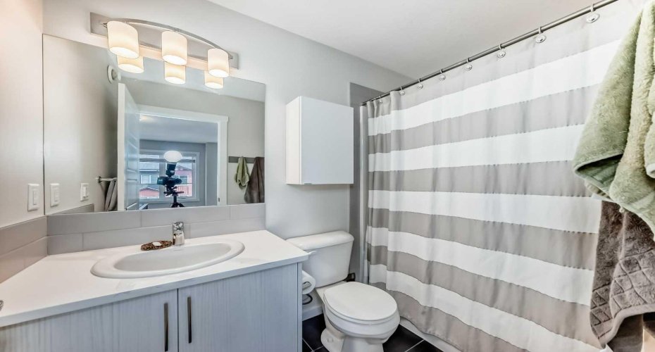 31 Red Embers Parade, Calgary, Alberta T3N1E9, 4 Bedroom Bedrooms, 0 ,4 BathroomBathrooms,Residential,For Sale,Red Embers,0,A2323741